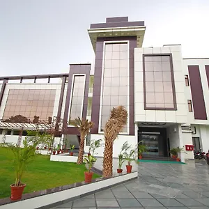 *** Hotel Royal By Ks India